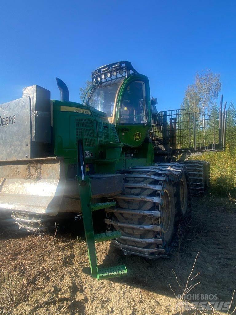 John Deere 1910G Kihordók