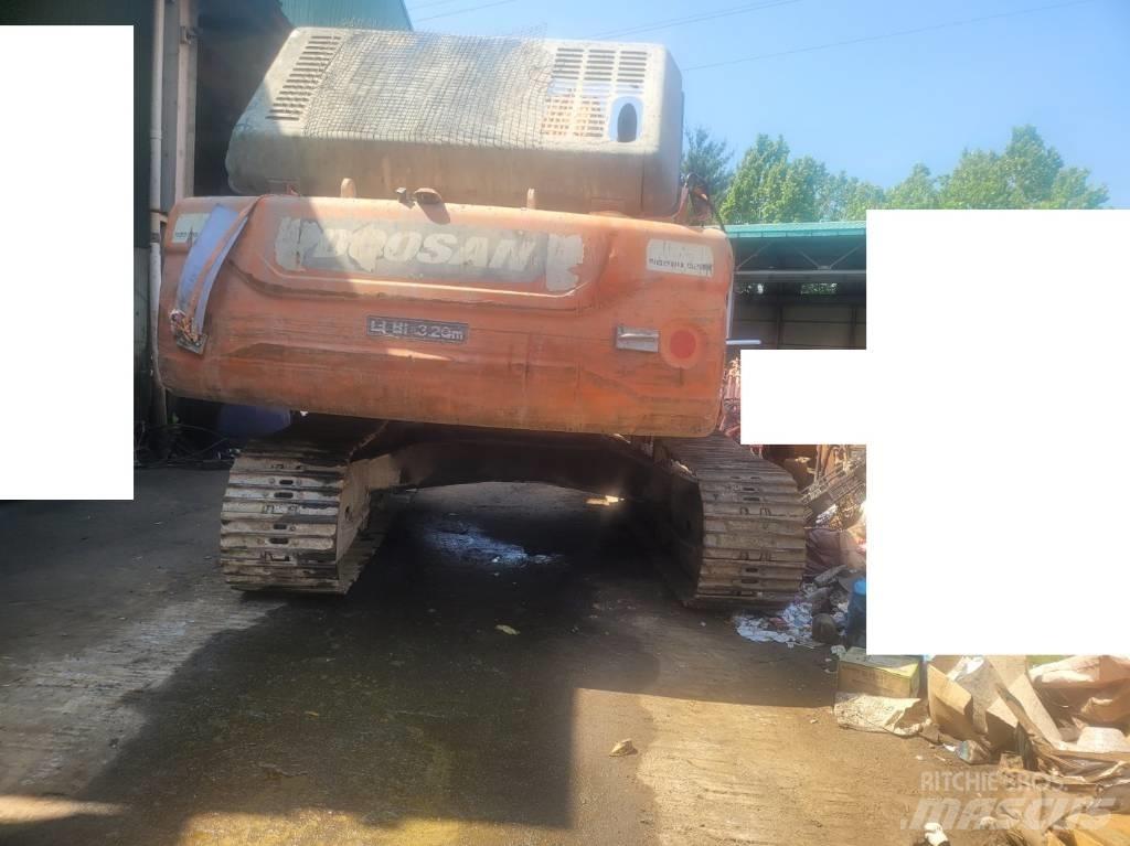 Doosan DX 300 LCA Lánctalpas kotrók