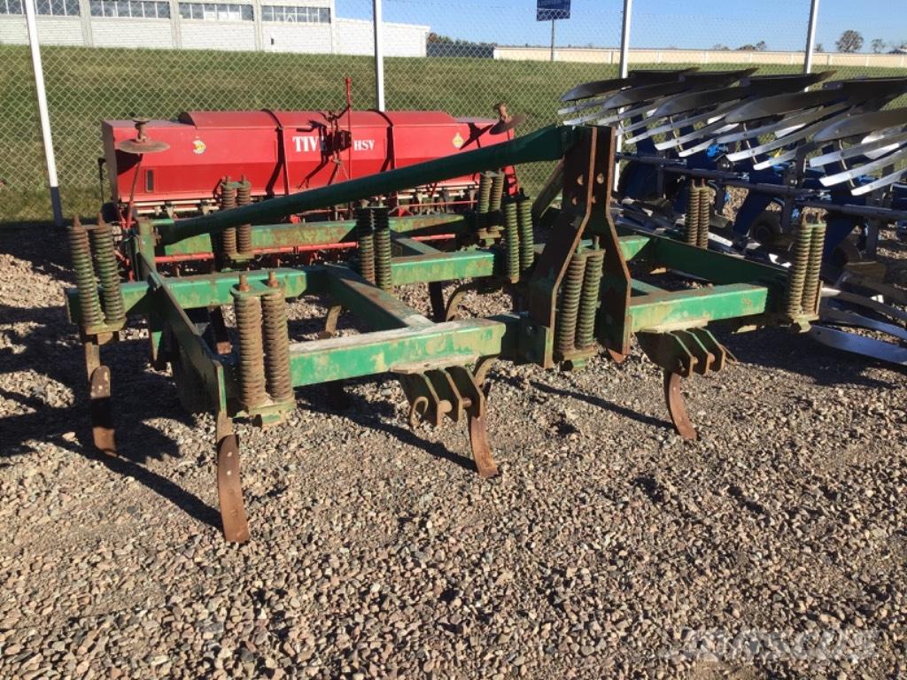  Grubber Kultivator Kultivátorok