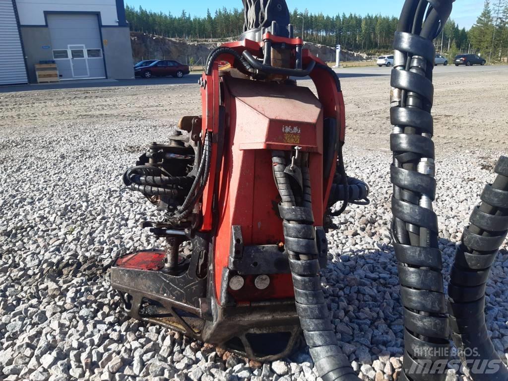 Komatsu 931.2 Betakarítók