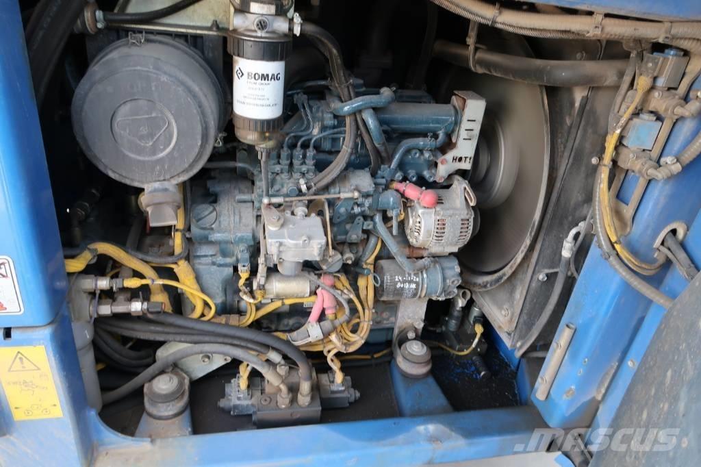 Bomag BW 154 AP-4 Ikerdobos hengerek