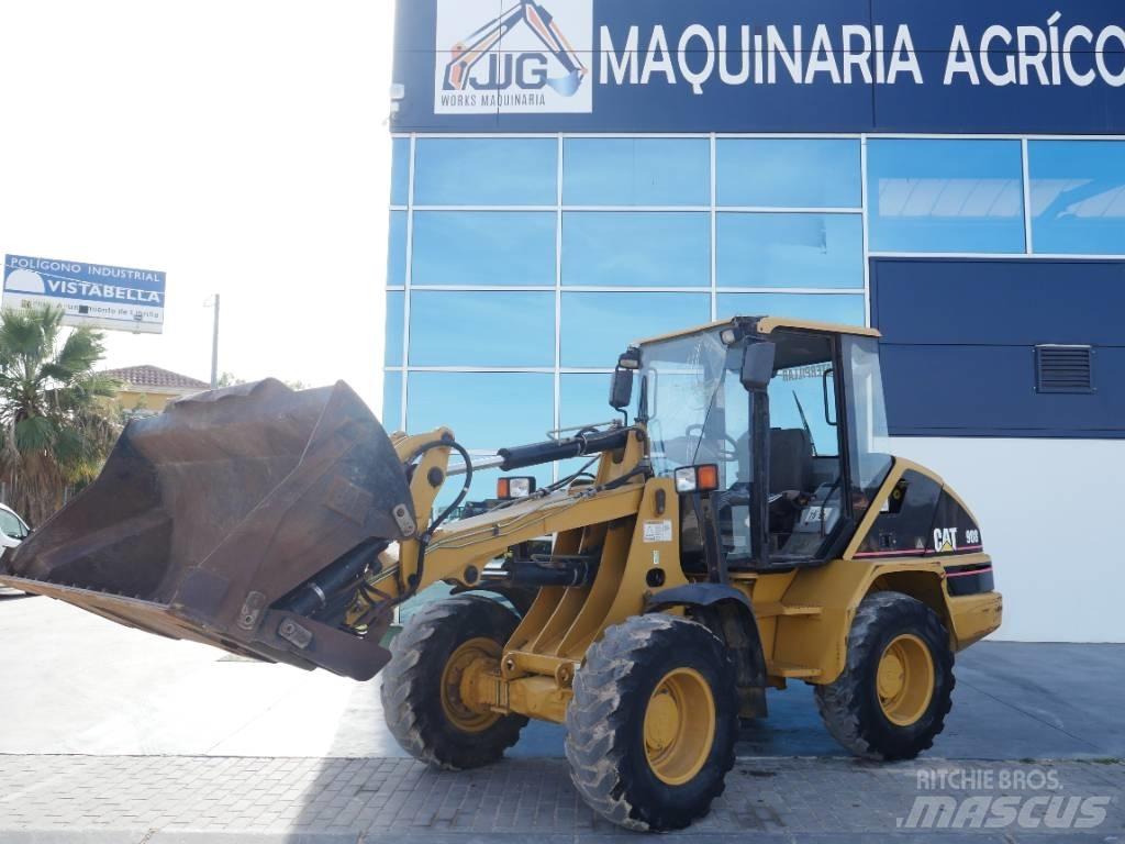 CAT 908 Gumikerekes homlokrakodók