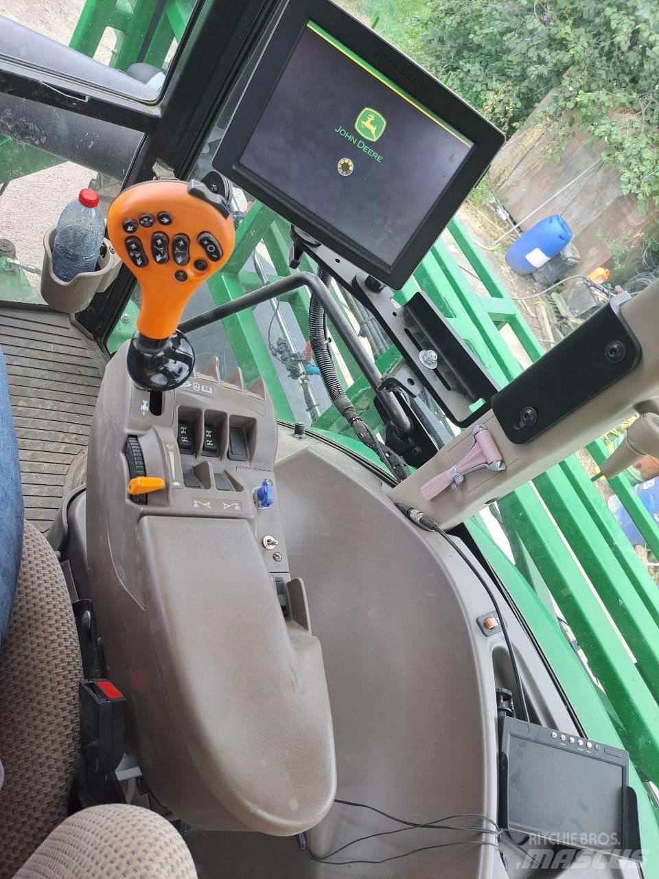 John Deere R4040 I Önjáró trágyaszórók