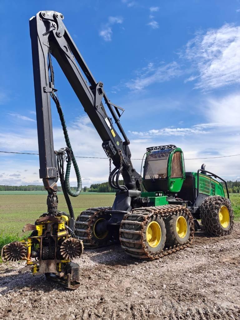 John Deere 1270 G Betakarítók