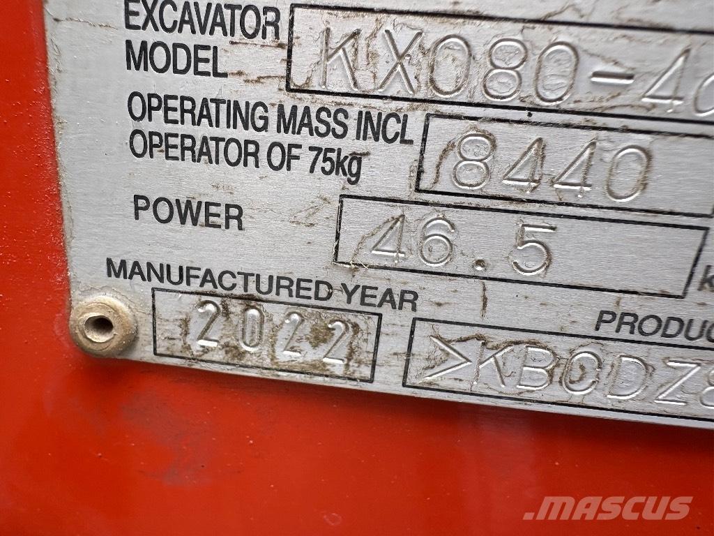 Kubota KX 080 Közepes (midi) kotrók 7 t - 12 t