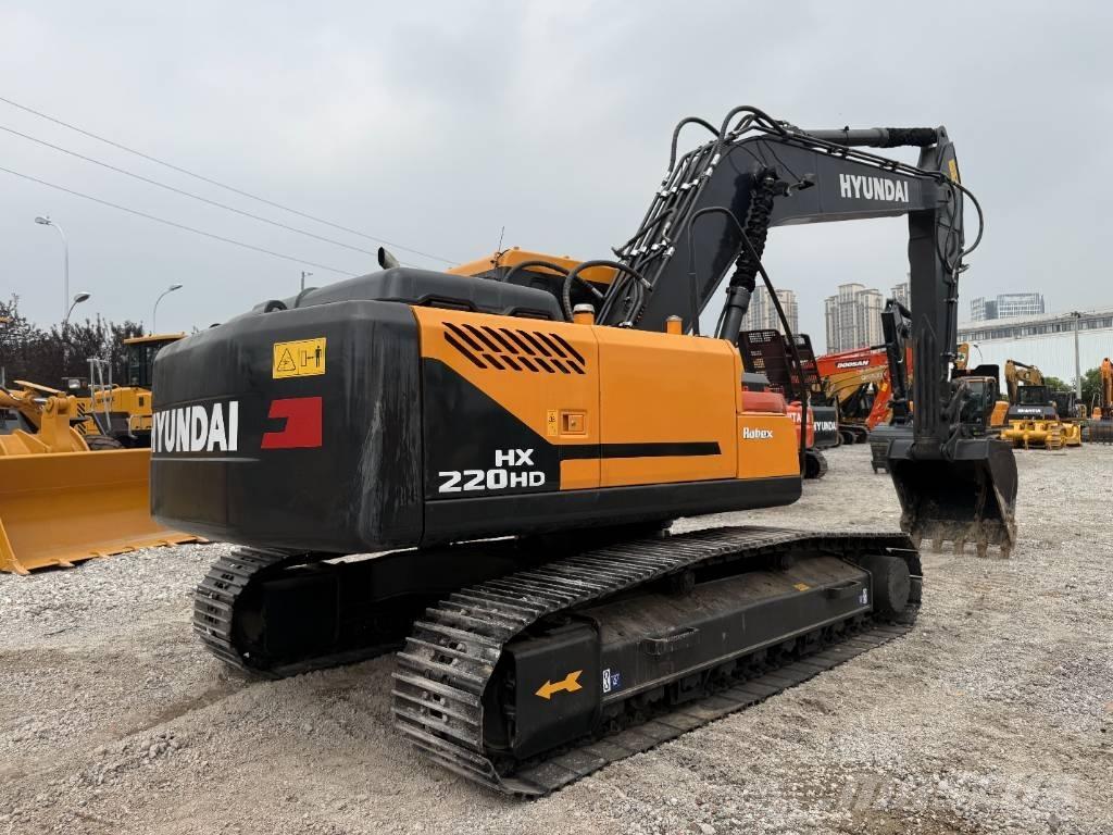 Hyundai HX 220 Lánctalpas kotrók