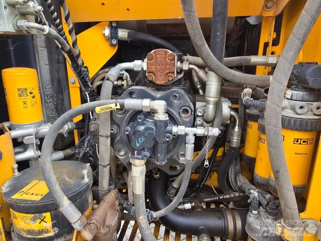 JCB JS 220 N LC Lánctalpas kotrók