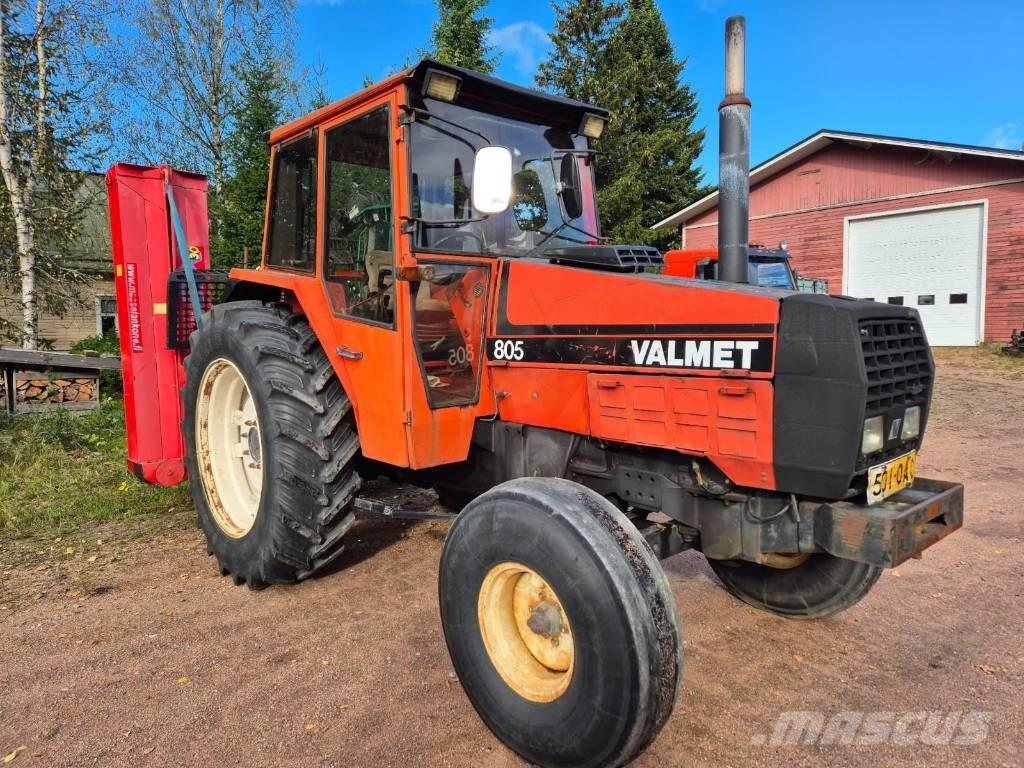 Valmet 805 Traktorok