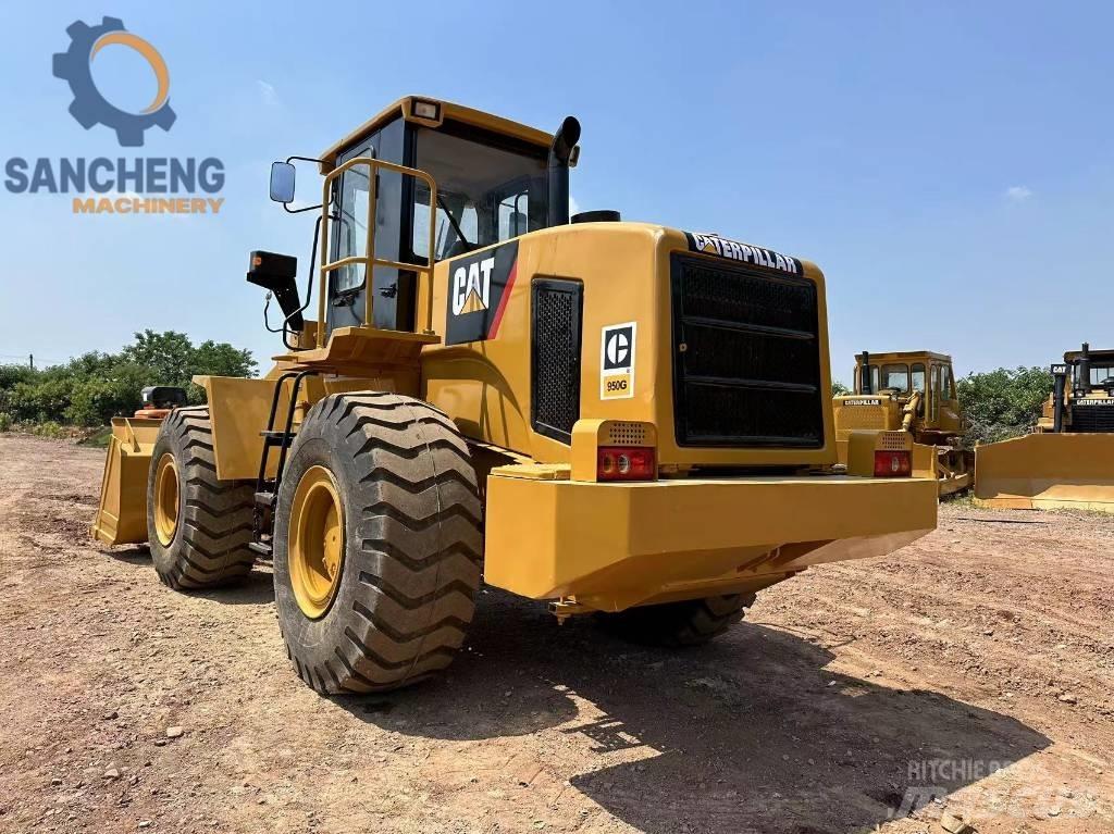 CAT 950G Gumikerekes homlokrakodók