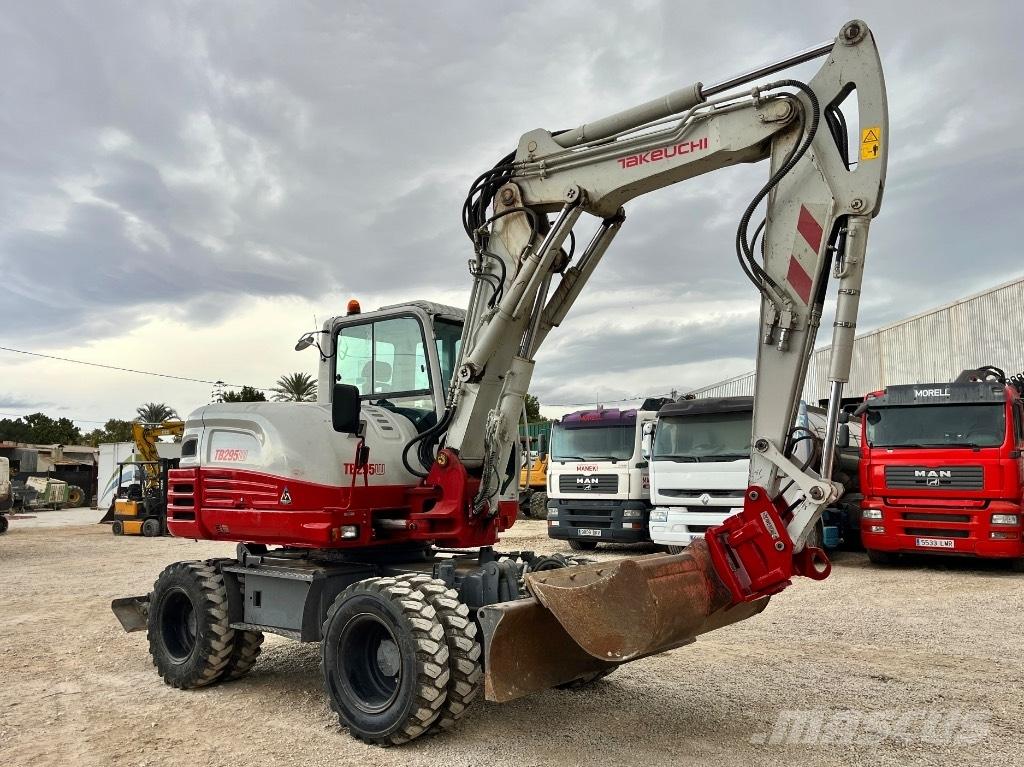 Takeuchi TB 295 W Gumikerekes kotrók