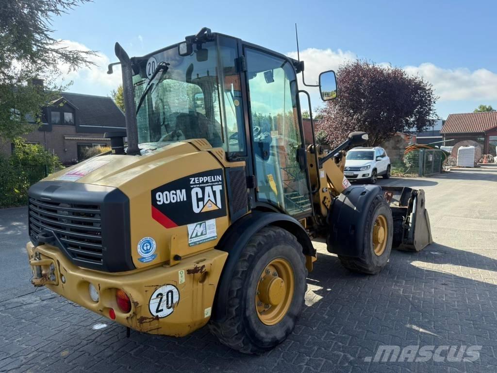 CAT 906M  1831h Gumikerekes homlokrakodók