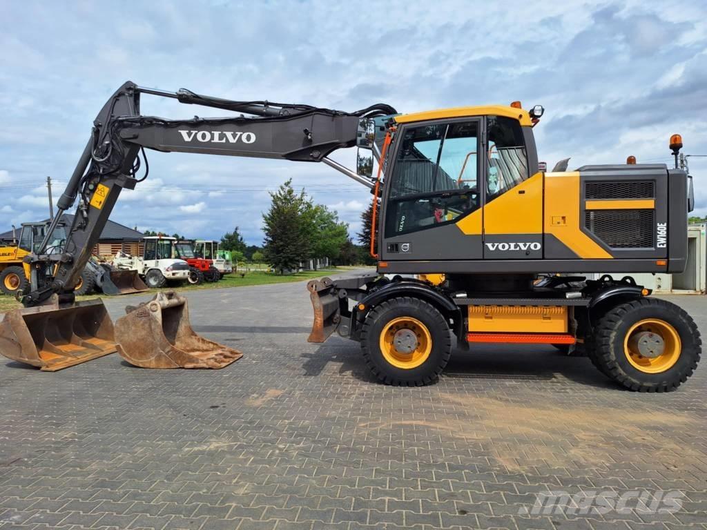 Volvo EW 160 E Gumikerekes kotrók