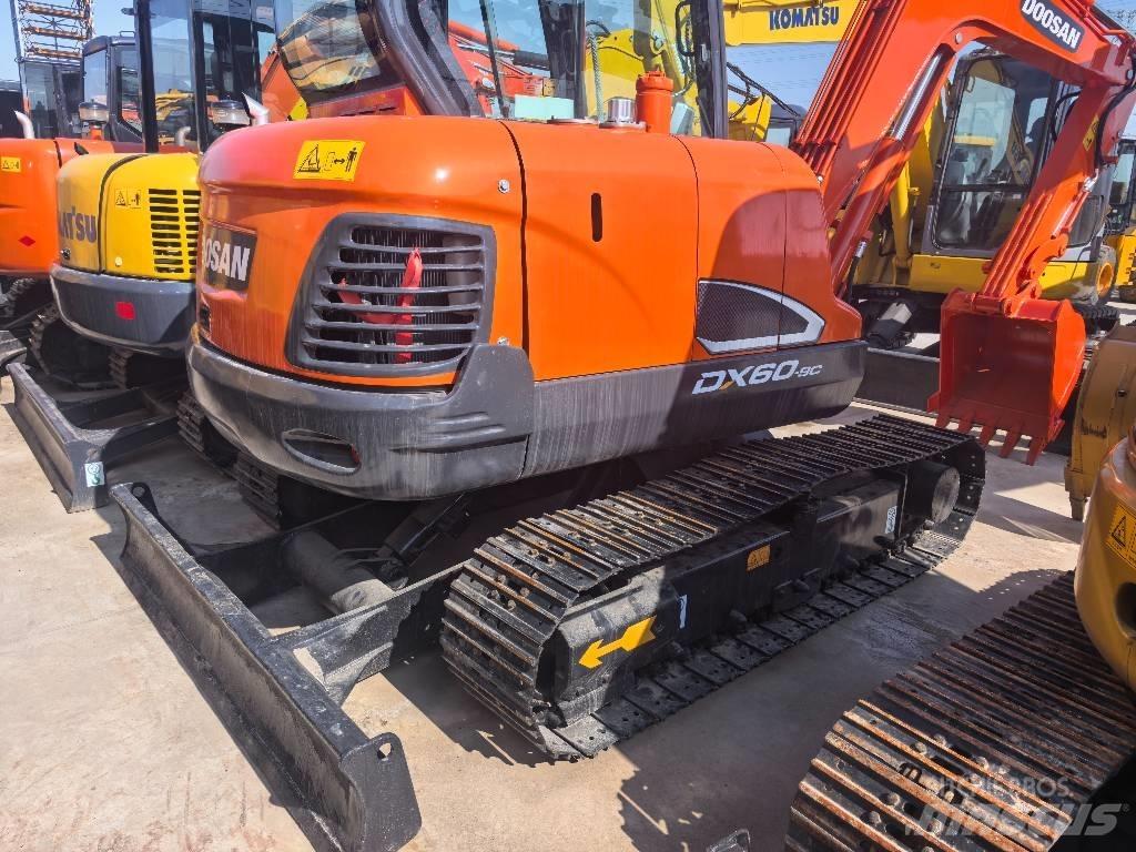 Doosan DX 60-9 C Mini kotrók < 7t