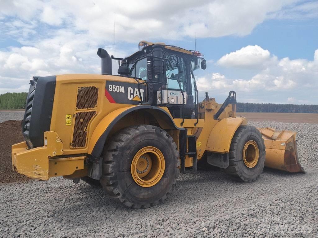 CAT 950 M Gumikerekes homlokrakodók