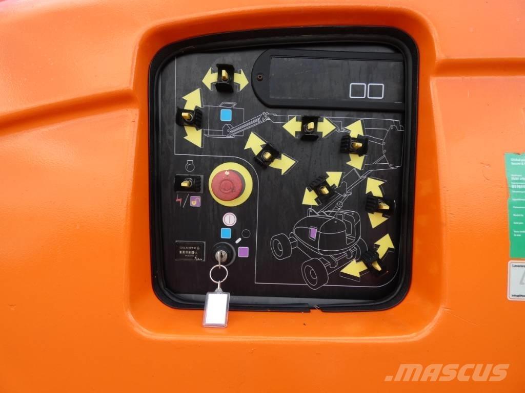 JLG 600 AJ Bomlift Karos emelők