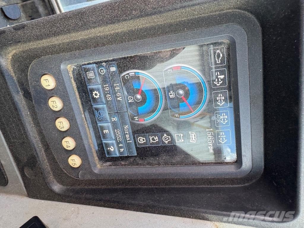Sunward SWE90UF Közepes (midi) kotrók 7 t - 12 t