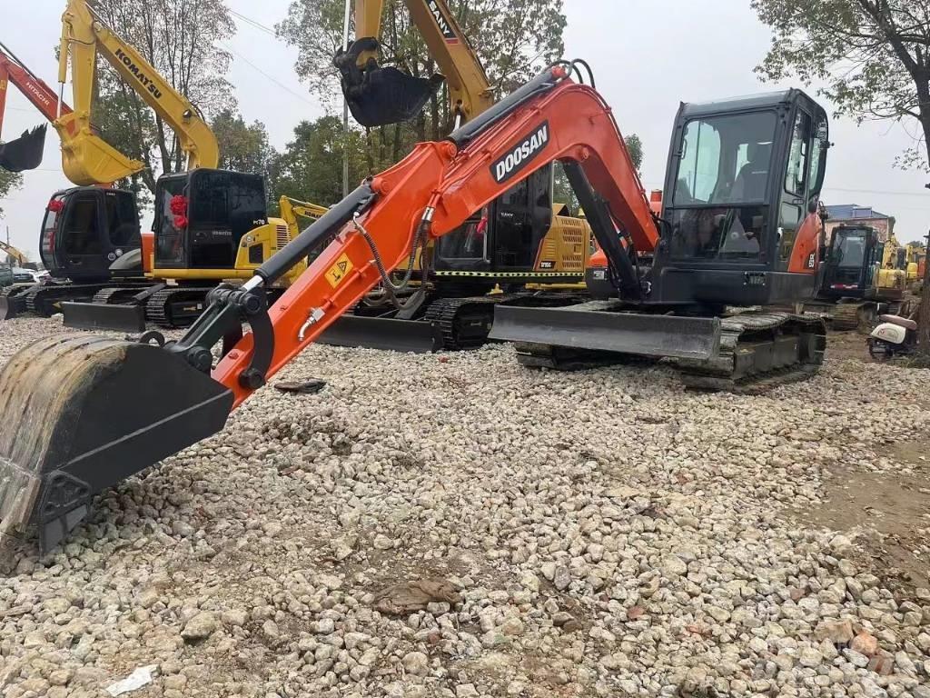 Doosan DX60 Mini kotrók < 7t
