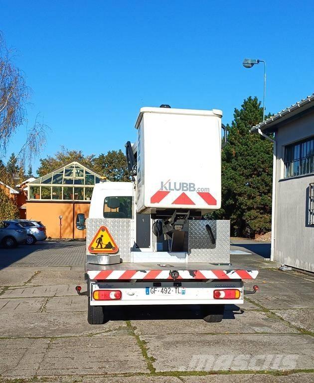 Klubb KL26 Teherautóra szerelt emelők és állványok