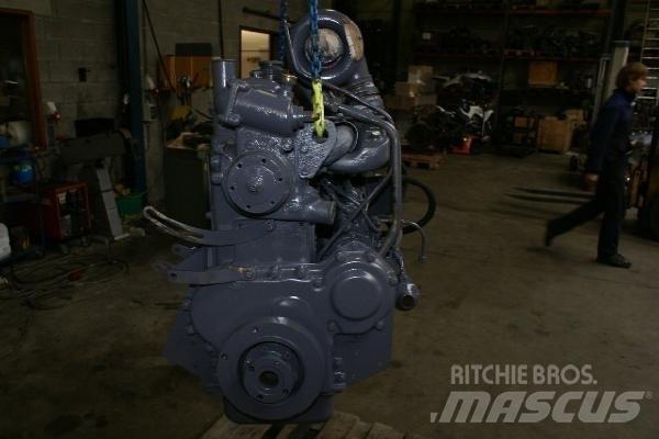 DAF DS 575 Motorok