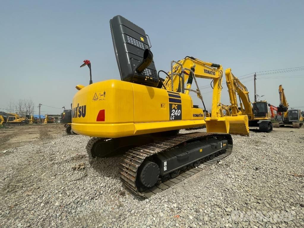 Komatsu PC 240 Lánctalpas kotrók