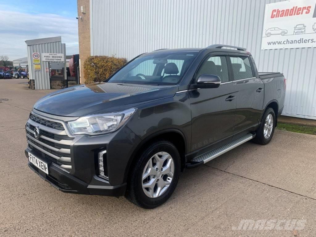  KGM MUSSO 2.2 REBEL Kis teherszállító/Platós kocsi