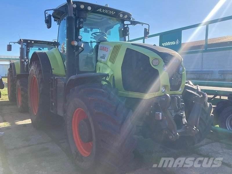 CLAAS Axion 830 Traktorok