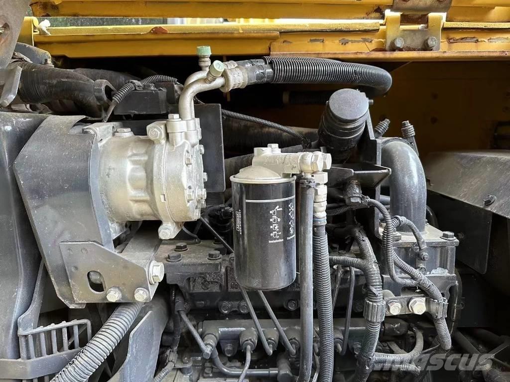 Komatsu PC70-8 Közepes (midi) kotrók 7 t - 12 t