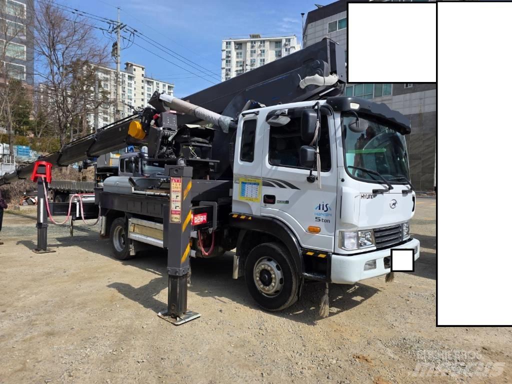 Hyundai HS3870 Teherautóra szerelt emelők és állványok