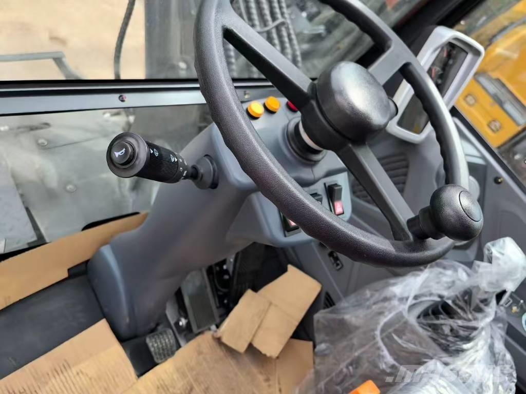 Develon DX60W ECO Gumikerekes kotrók