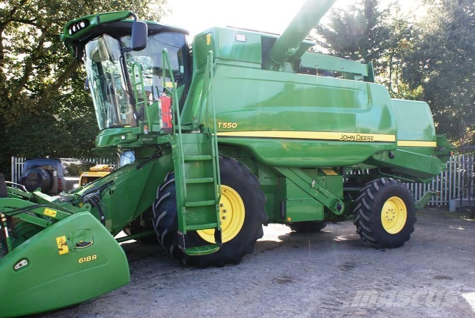 John Deere T 550 Kombájnok