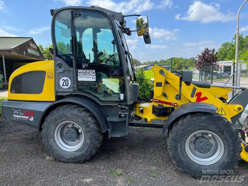Wacker Neuson WL 52 Gumikerekes homlokrakodók