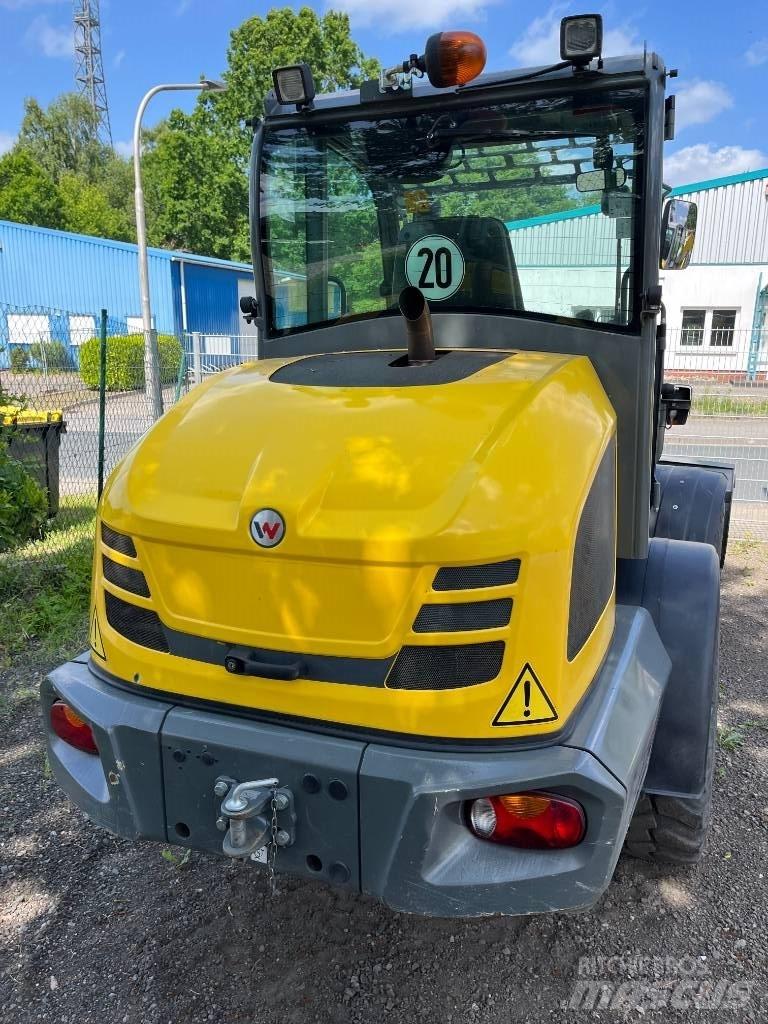 Wacker Neuson WL 52 Gumikerekes homlokrakodók