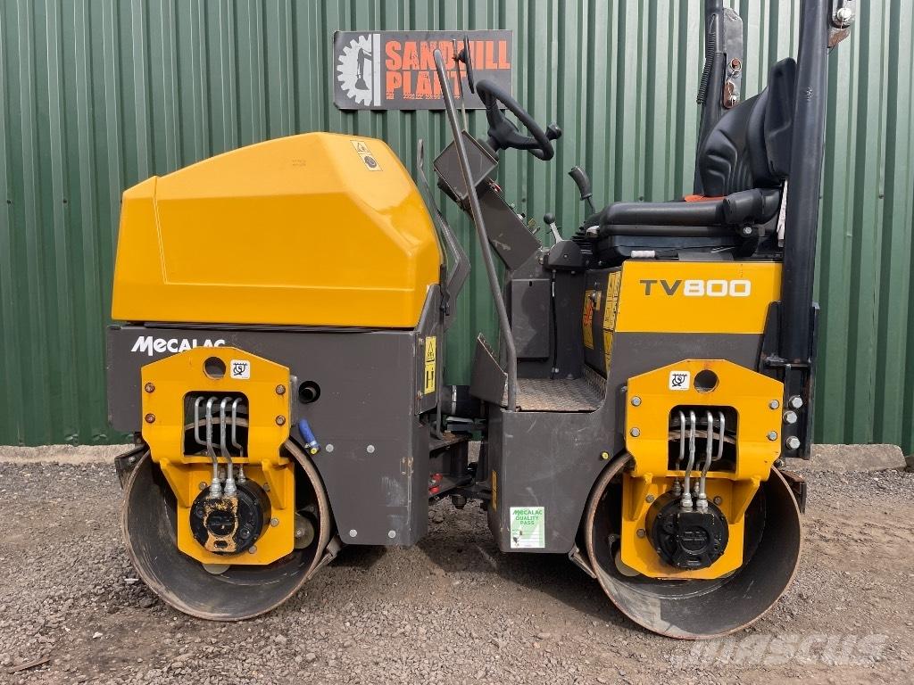 Mecalac TV 800 Ikerdobos hengerek