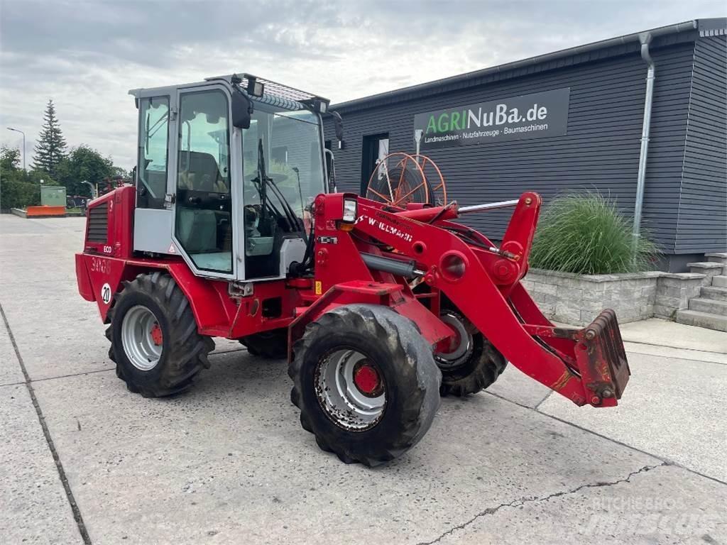 Weidemann 3006 Gumikerekes homlokrakodók
