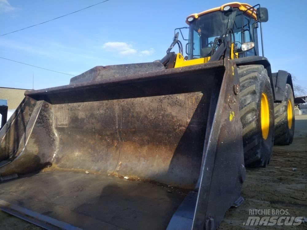 JCB 418 S Gumikerekes homlokrakodók