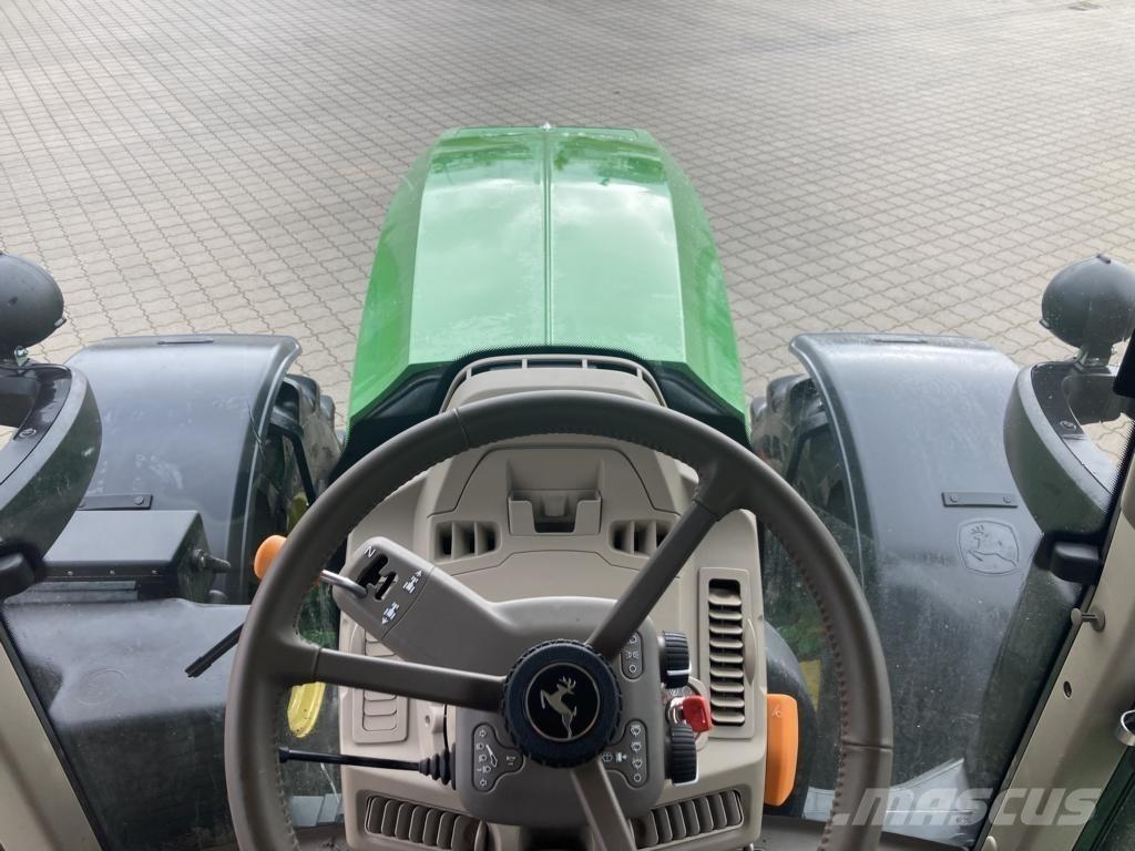 John Deere 6M240 Traktorok