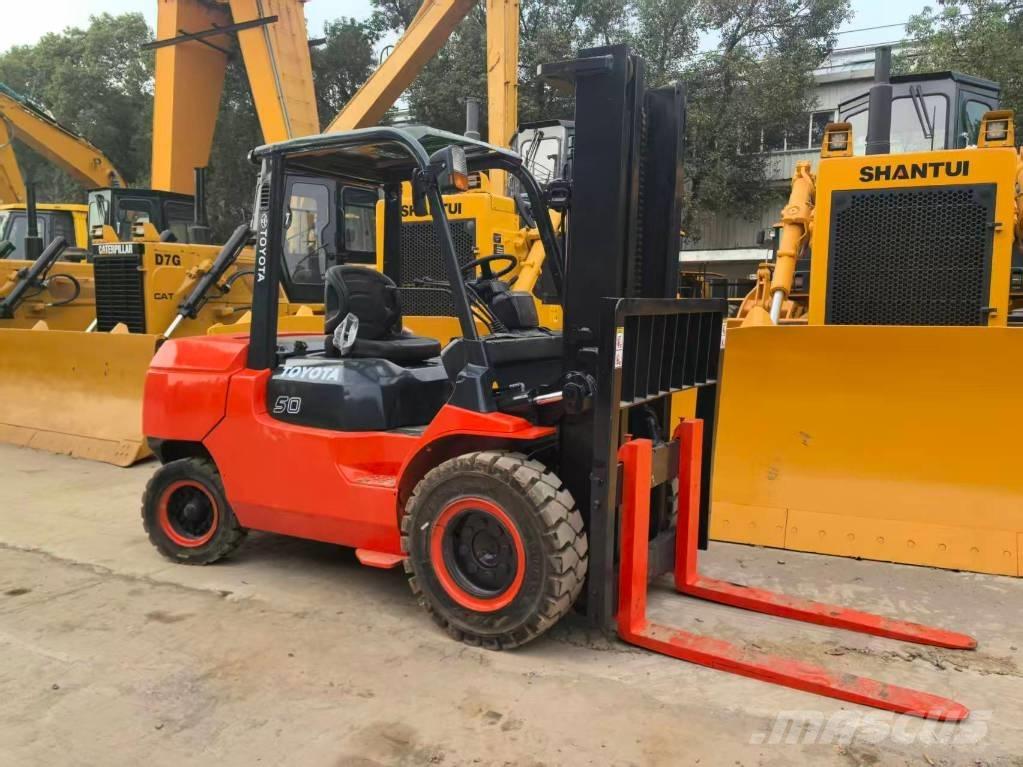 Toyota 7FD50 Dízel targoncák