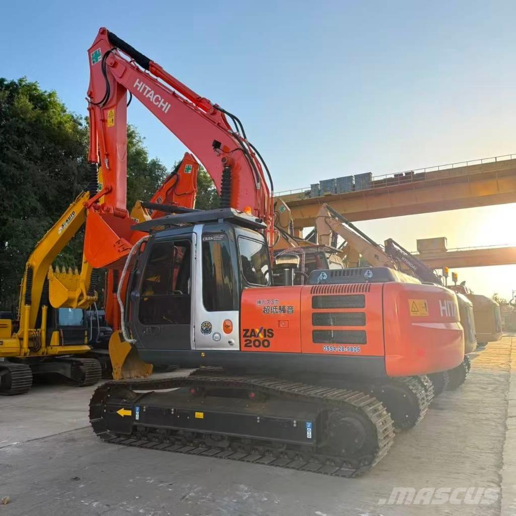 Hitachi ZX 200-3 Lánctalpas kotrók