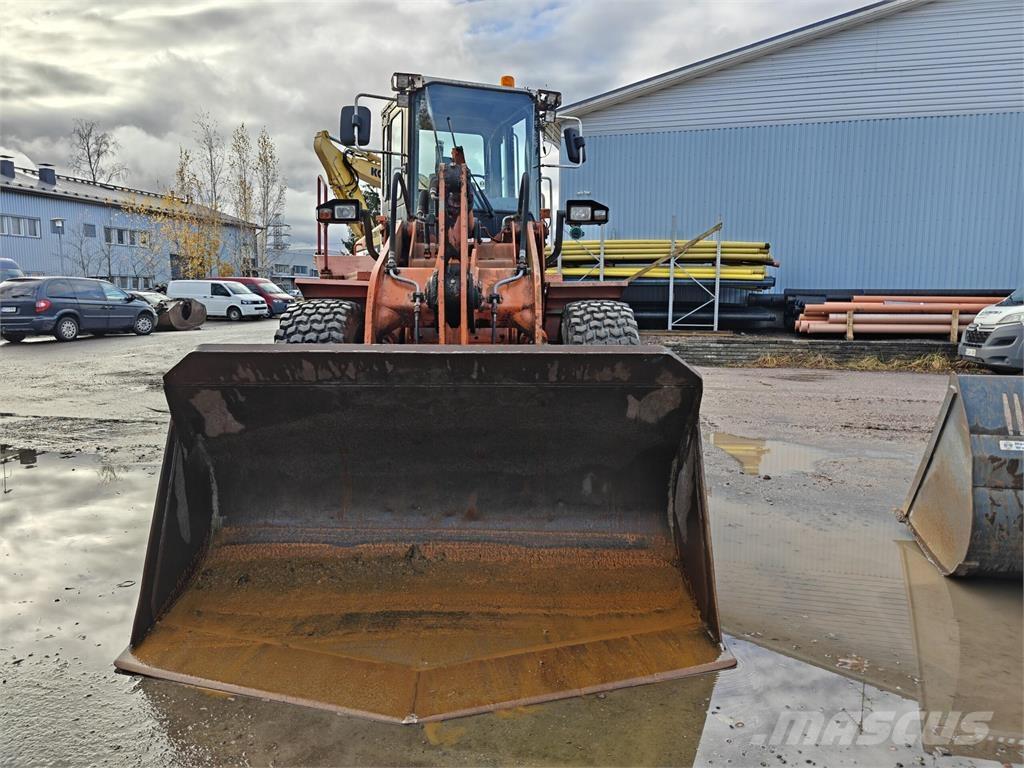 Daewoo Mega 250 Gumikerekes homlokrakodók