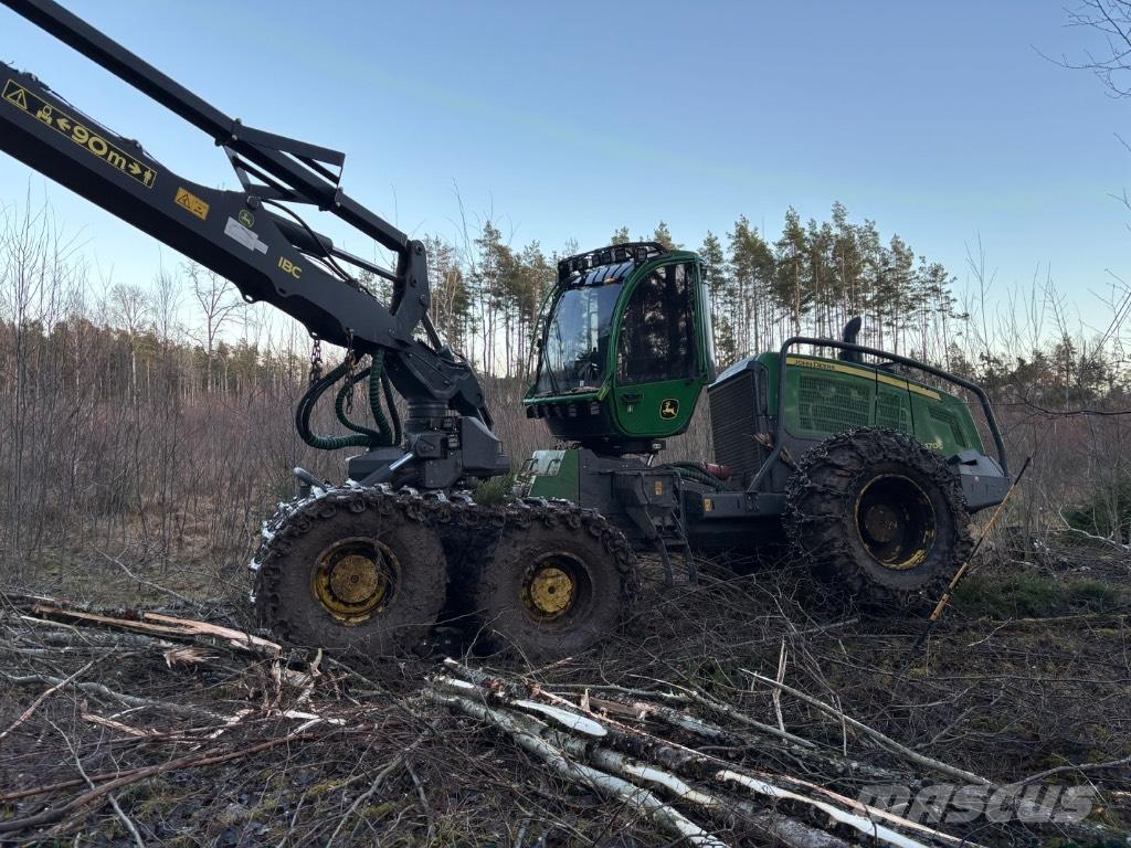 John Deere 1470G Betakarítók
