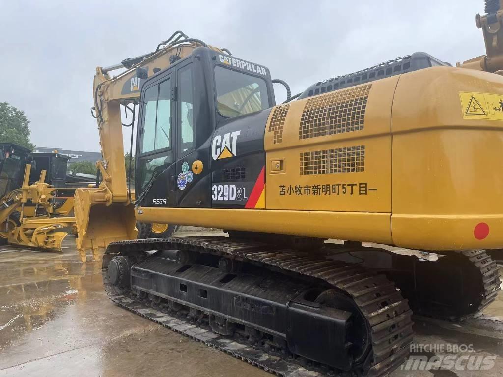 CAT 329 D L Lánctalpas kotrók