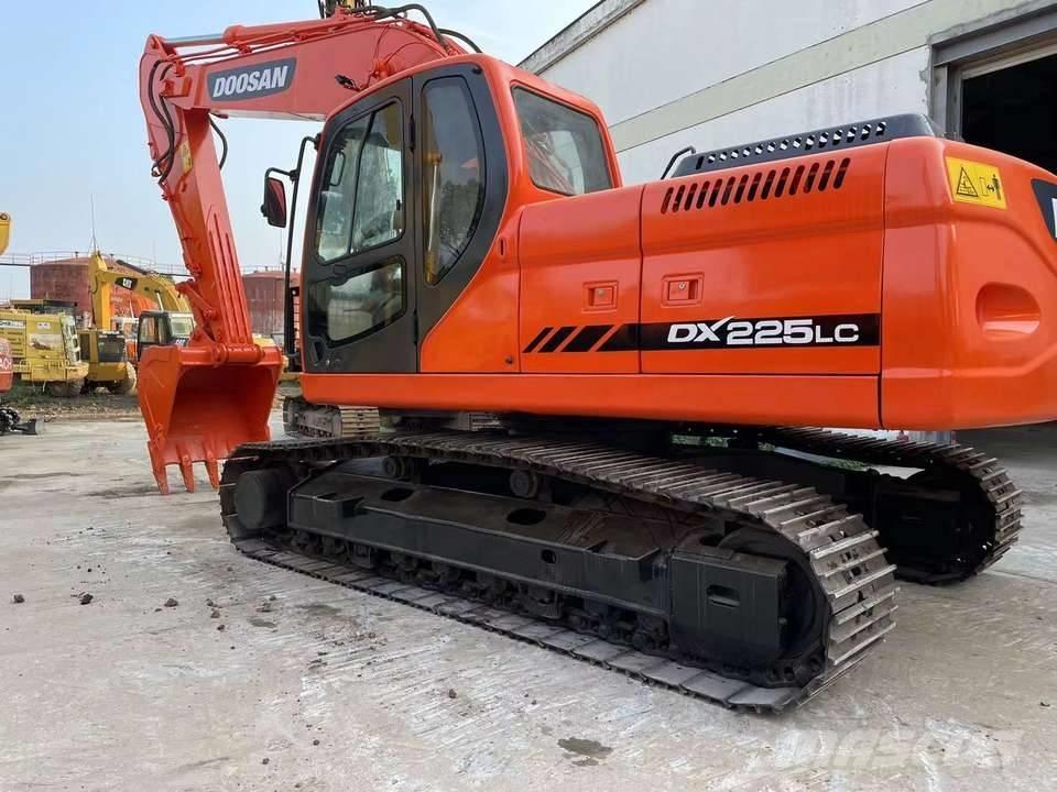 Doosan dx225 Lánctalpas kotrók