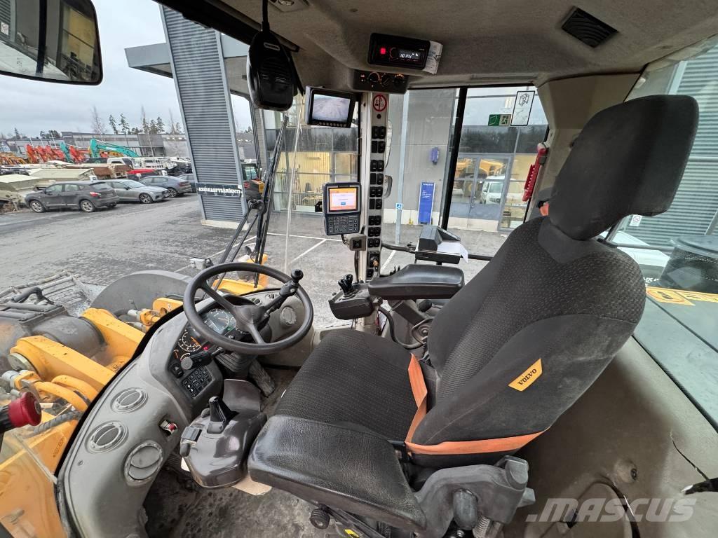 Volvo l 250 H Gumikerekes homlokrakodók
