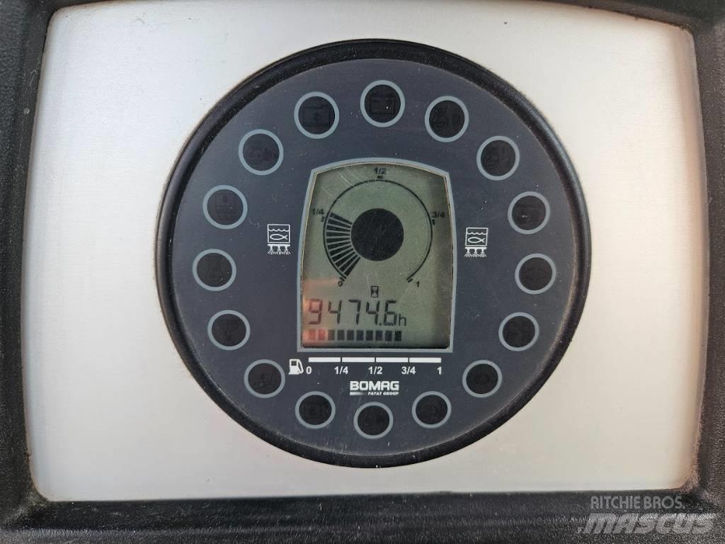 Bomag BW 174 A P-4 Ikerdobos hengerek