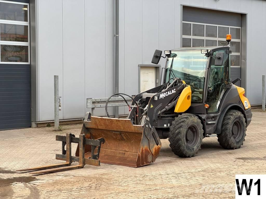 Mecalac AS 750 Gumikerekes homlokrakodók