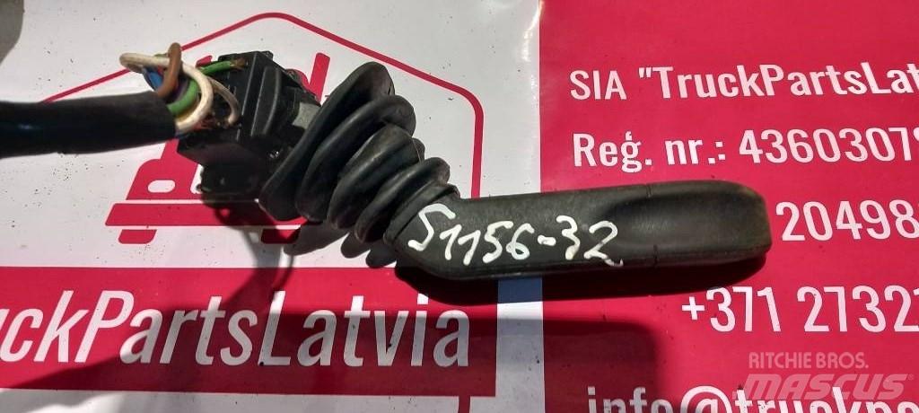 Scania R 420.   1402449 Vezetőfülke és belső tartozékok