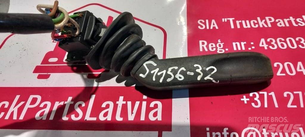 Scania R 420.   1402449 Vezetőfülke és belső tartozékok