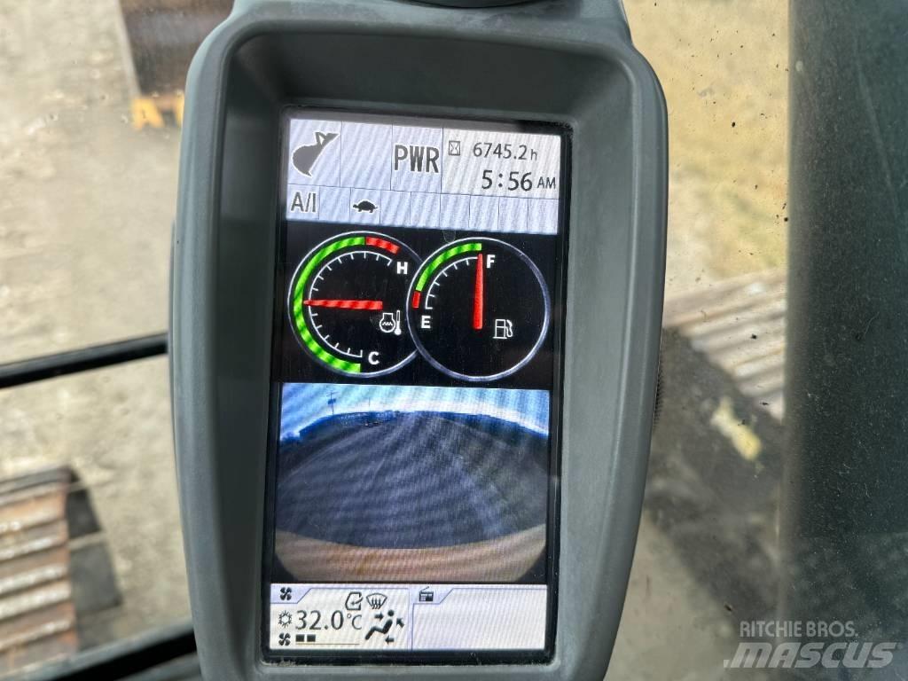 DEERE 210G LC Lánctalpas kotrók