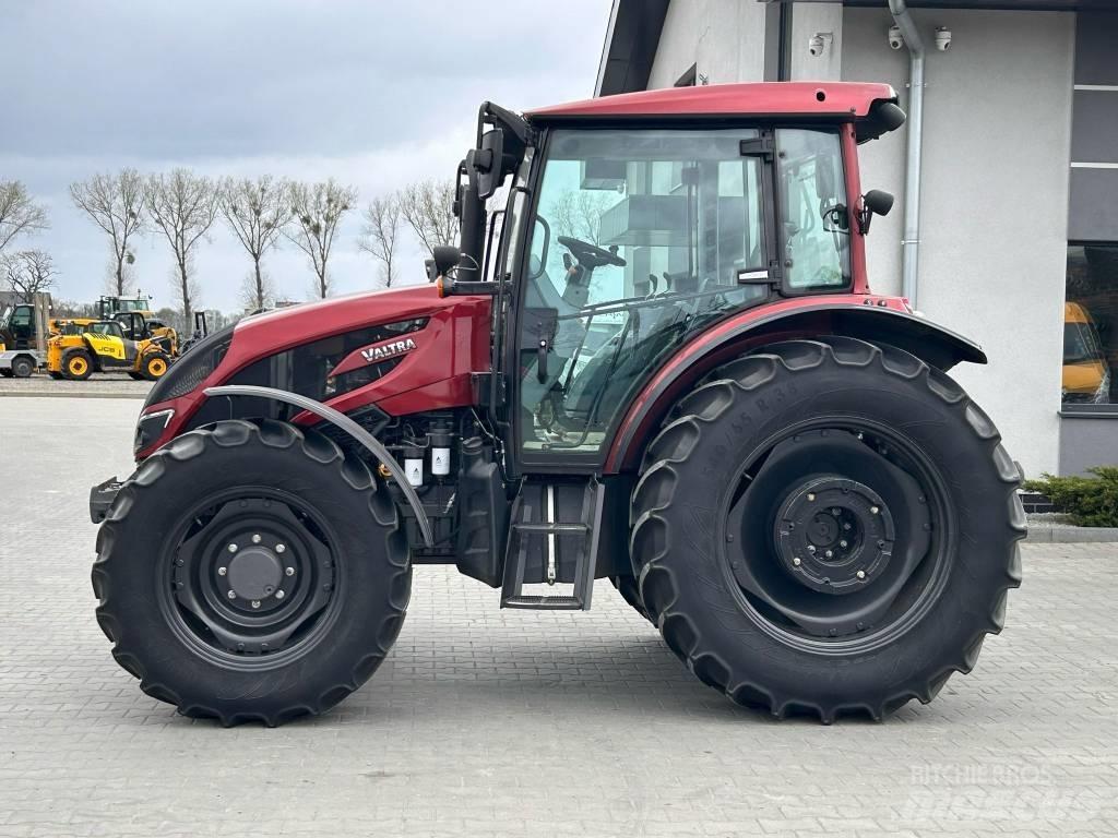 Valtra A 104 Traktorok