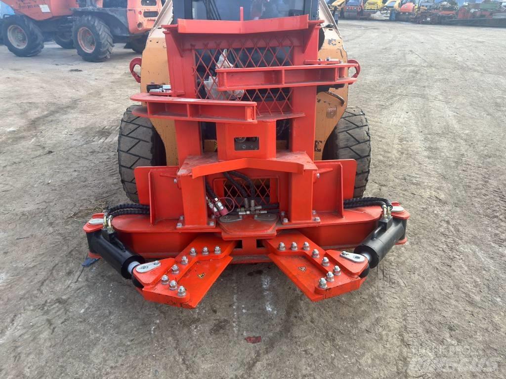CASE SR 250 Kompaktrakodók